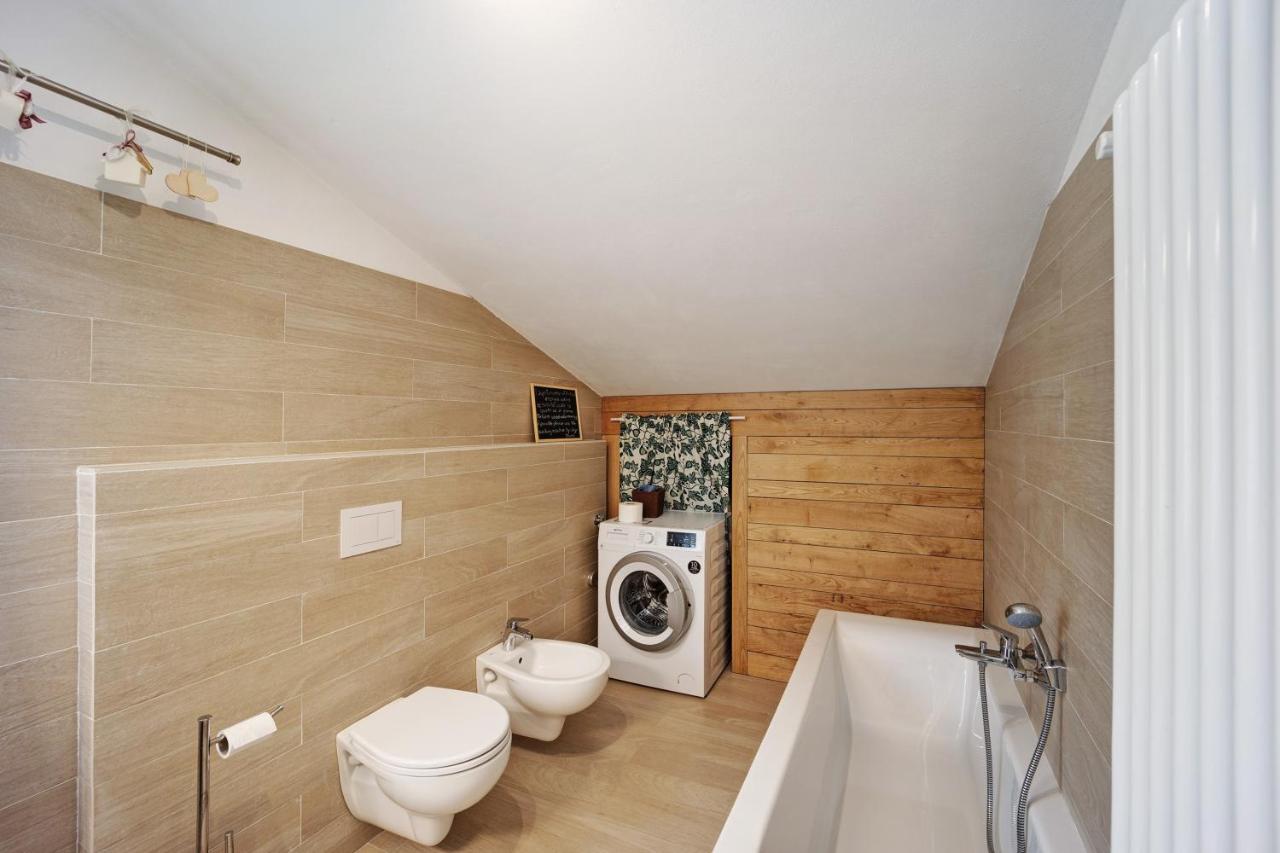 Casanova Lerrone Mansarda Albero Verde Con Piscina מראה חיצוני תמונה